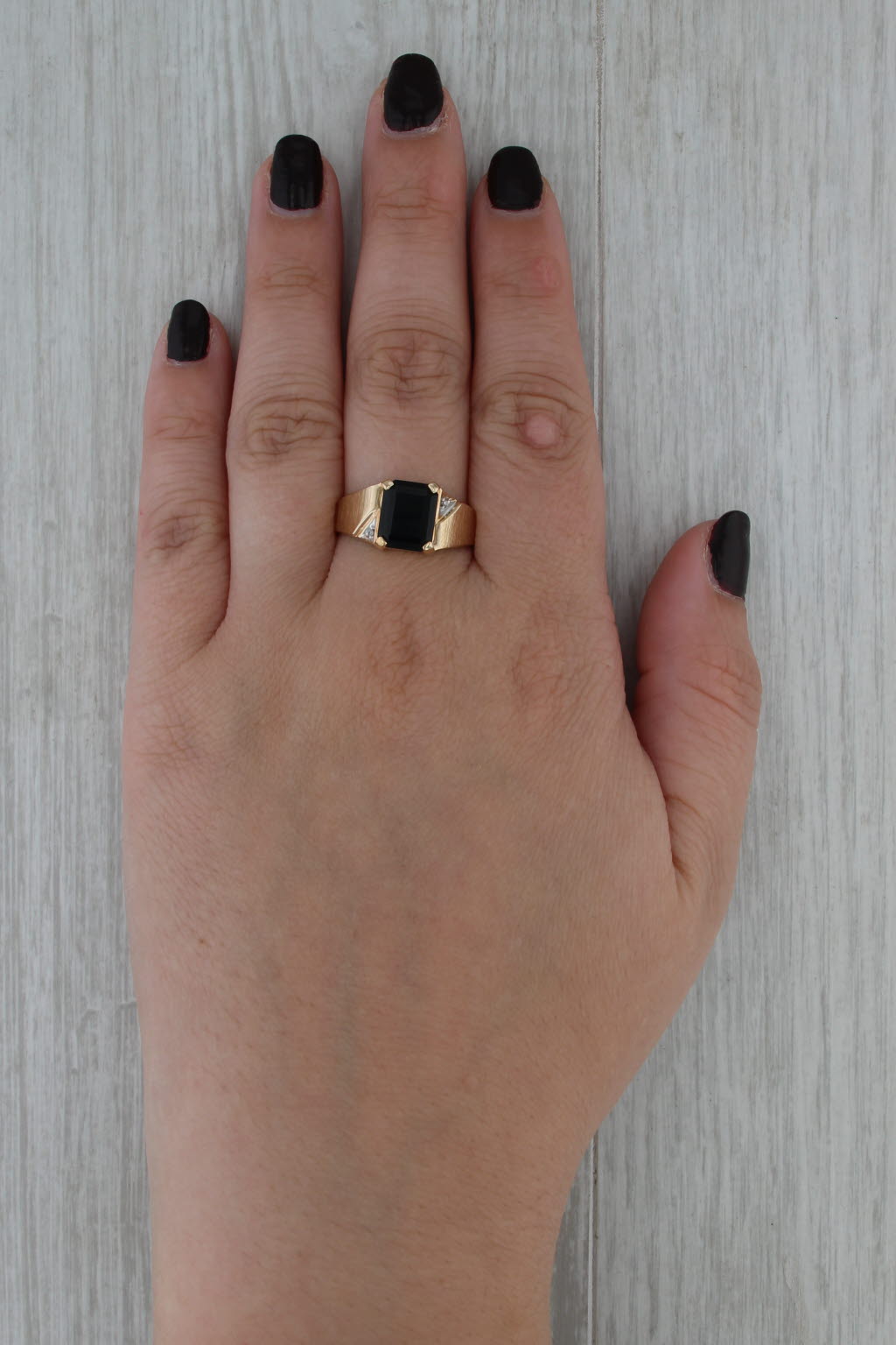 Vintage Men's Onyx Diamond Signet Ring 10k Yellow Gold Size 10.25