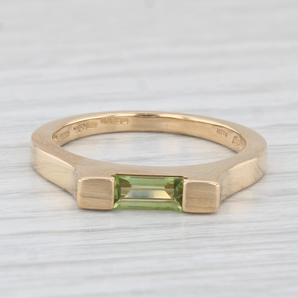 Light Gray 0.34ct Green Peridot Solitaire Ring 18k Yellow Gold Size 7 Stackable Asprey