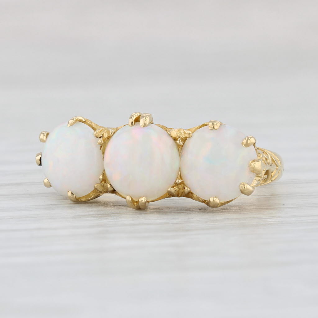 Light Gray Vintage Ornate 3-Stone Opal Ring 18k Yellow Gold Size 6.75