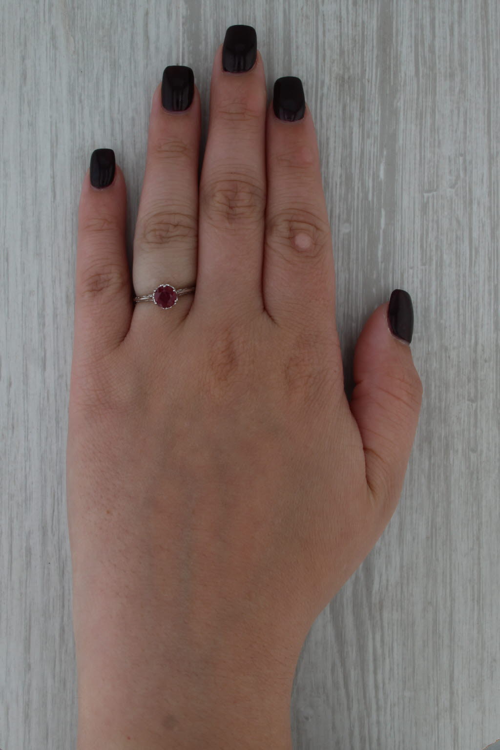 Vintage 0.90ct Ruby Round Solitaire Ring 14k White Gold Size 6.25 Etched Band