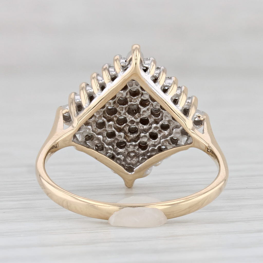 Light Gray Tiered 0.30ctw Diamond Cluster Ring 14k Yellow Gold Size 7