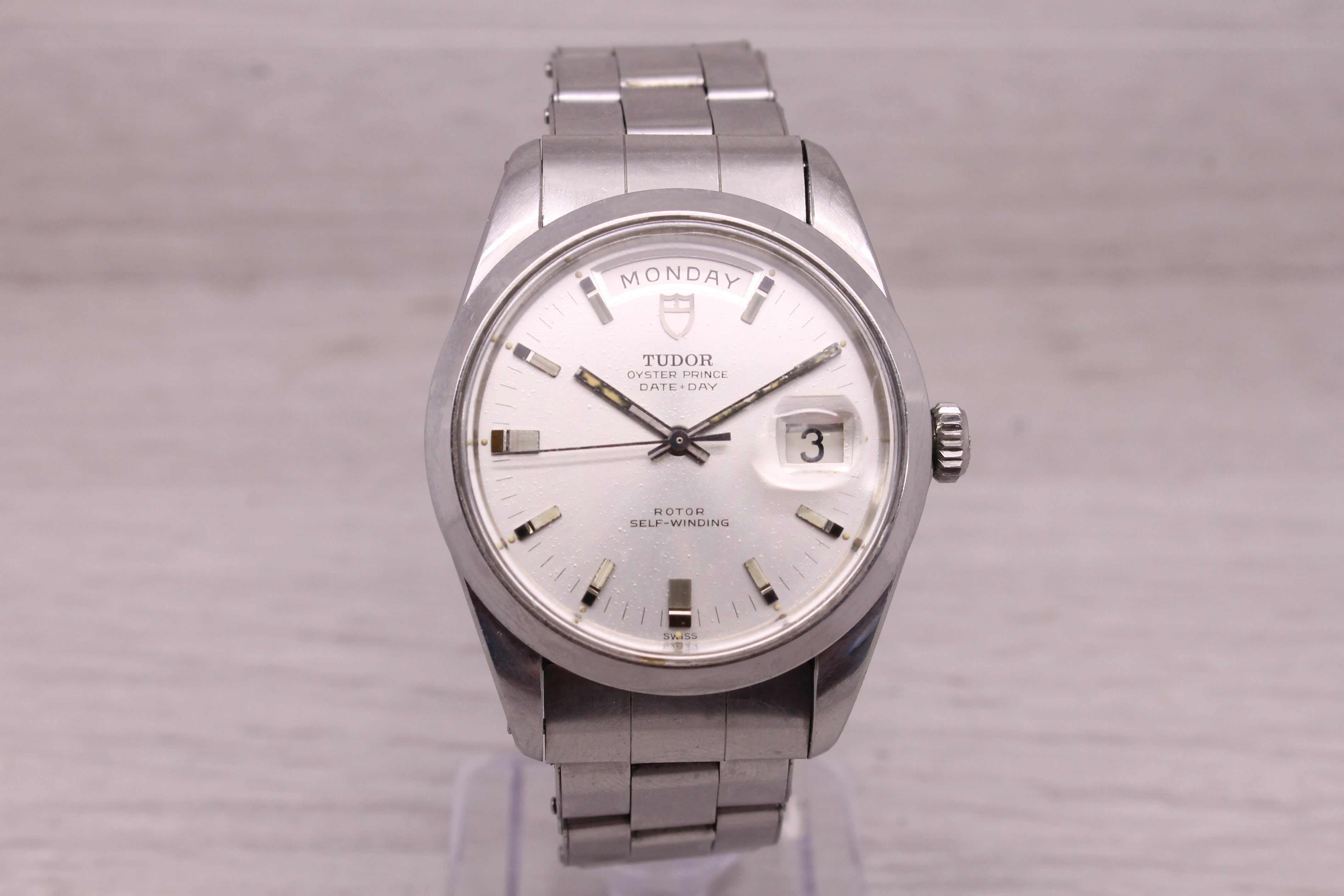 Dark Gray Vintage c.1970 Tudor Jumbo Date Day 7017/0 38mm Mens Automatic Watch C&I Rolex