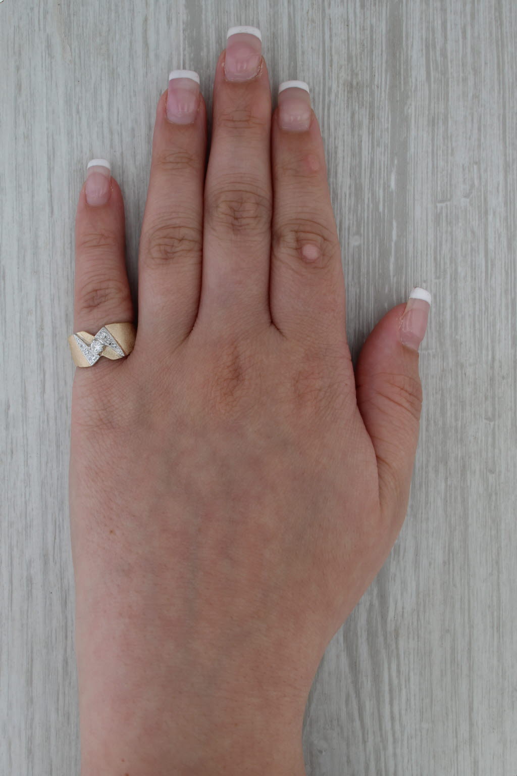 Vintage 0.21ctw Diamond Zig Zag Lightning Bolt Ring 14k White Yellow Gold