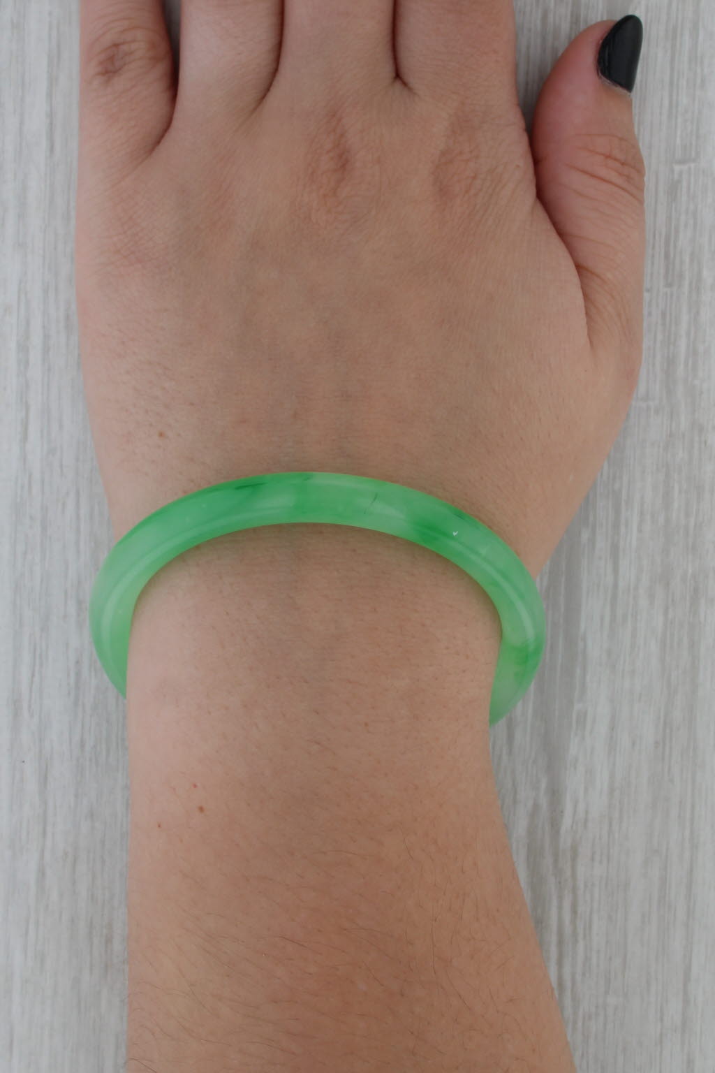 Vintage Green Glass Bangle Bracelet 7.25" 7.6mm