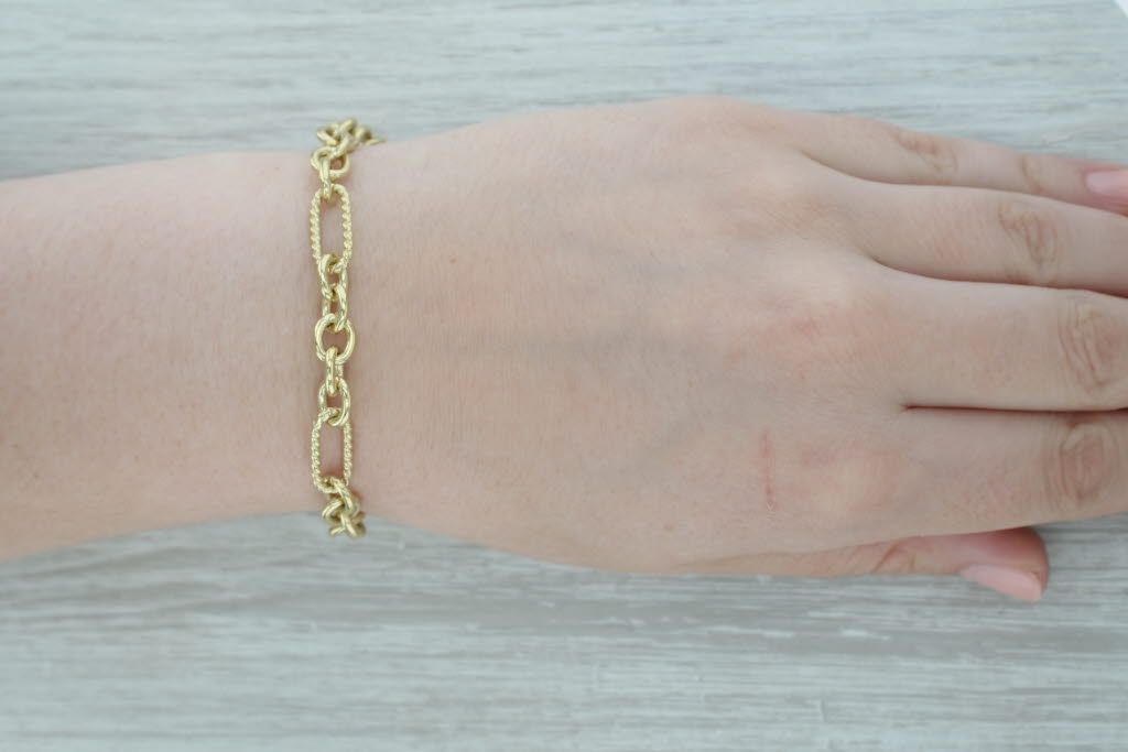 Dark Gray Cable Chain Bracelet 18k Yellow Gold 7.25" 7.1mm Toggle Clasp