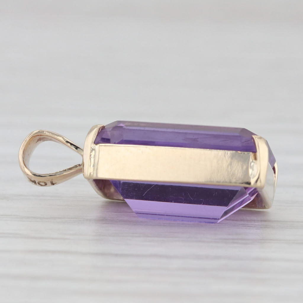 Light Gray 7.50ct Amethyst Solitaire Pendant 10k Yellow Gold Emerald Cut