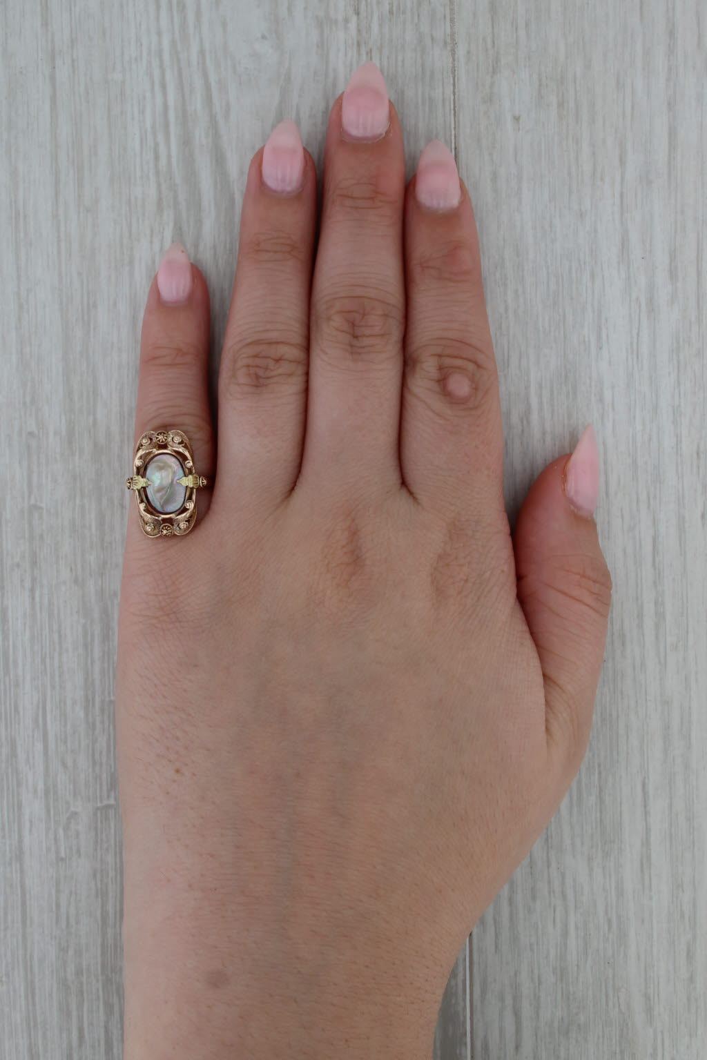 Antique Mother of Pearl Abalone Ring 9k Gold Ornate Filigree Size 4