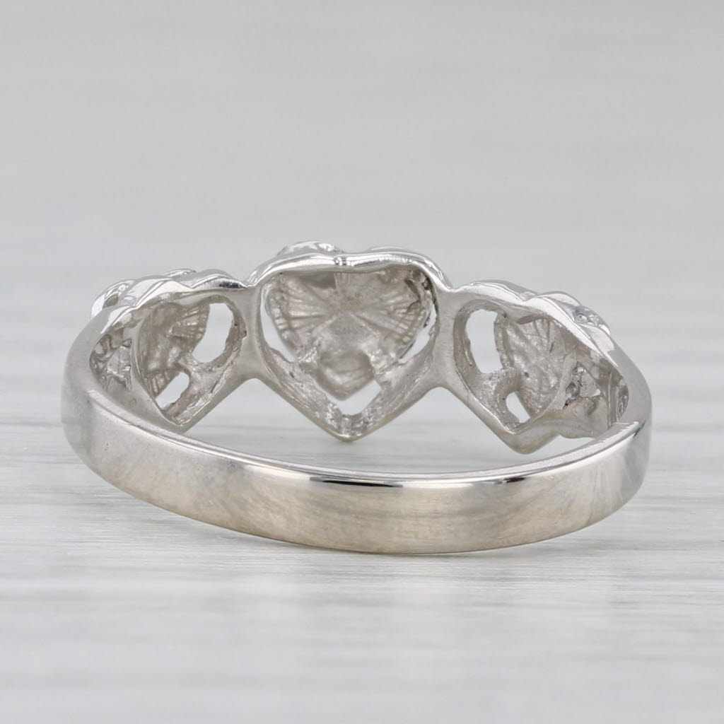 Gray Shimmering Rayed Hearts Ring 14k White Gold Size 6.25 Stackable