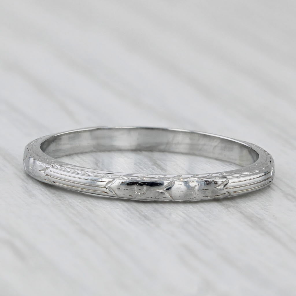 Light Gray Art Deco Etched Wheat Wedding Band 18k White Gold Size 5.5 Stackable Ring