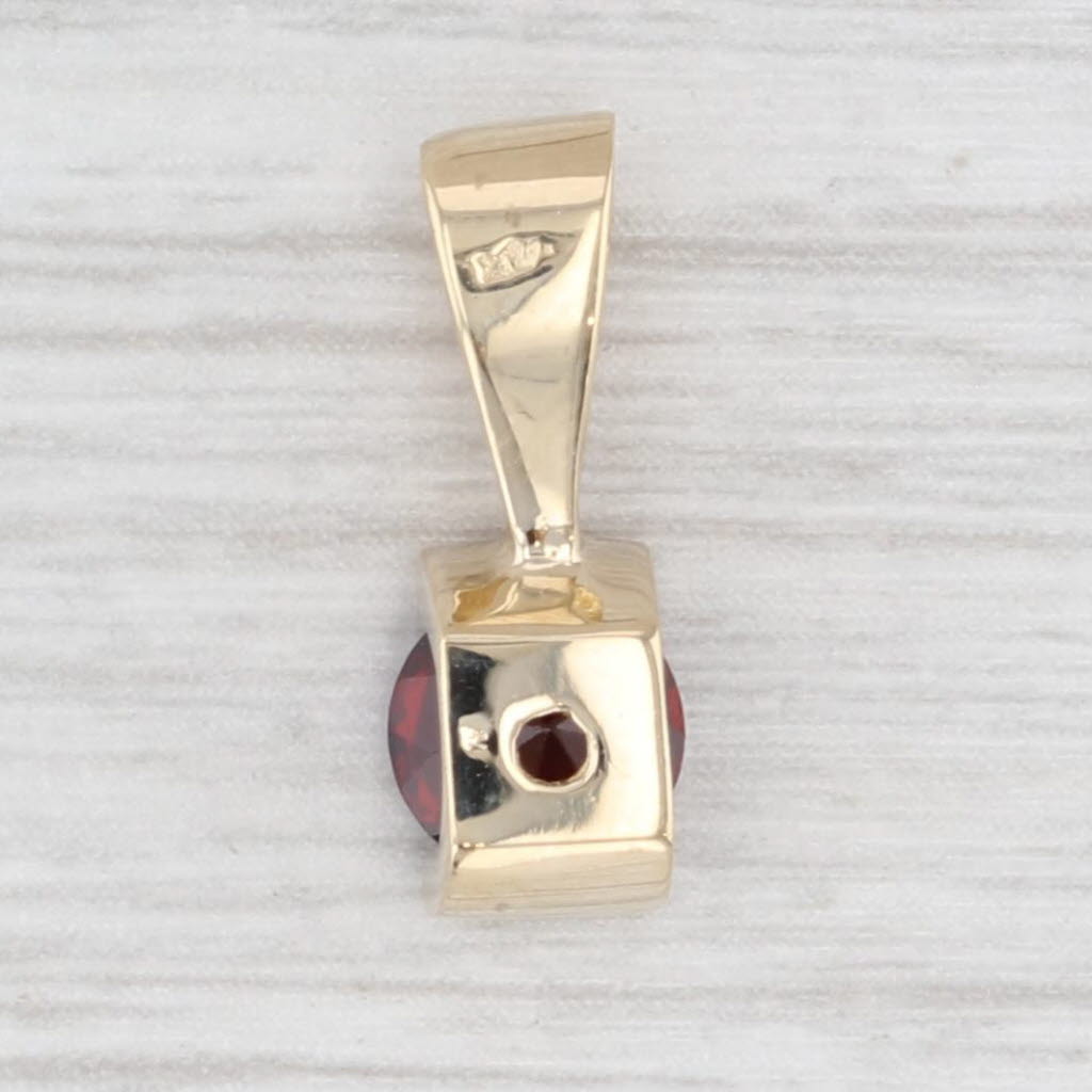 Light Gray 0.94ct Round Garnet Solitaire Pendant 14k Yellow Gold Small Drop
