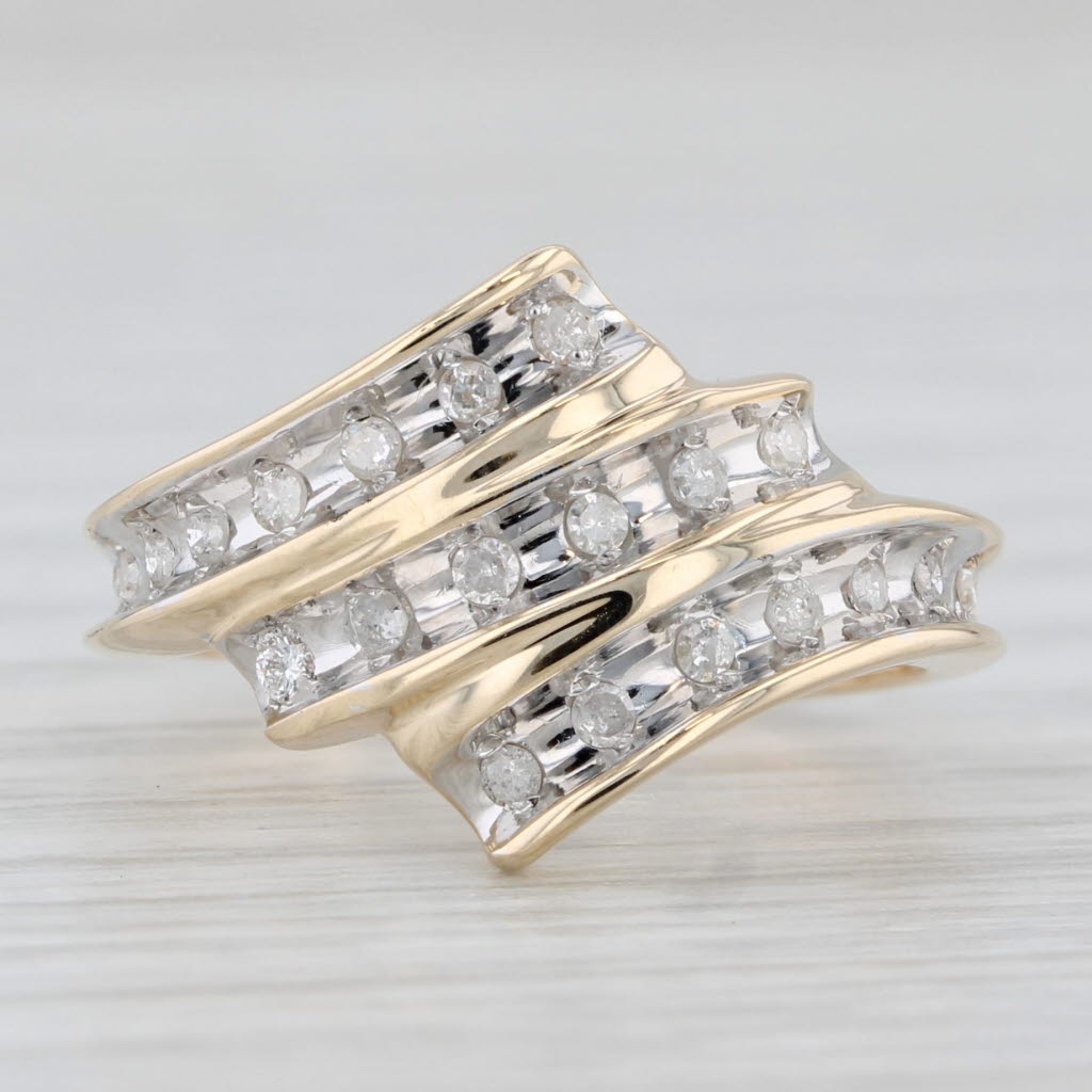 Light Gray 0.15ctw Diamond Scalloped Bypass Ring 10k Yellow Gold Size 4