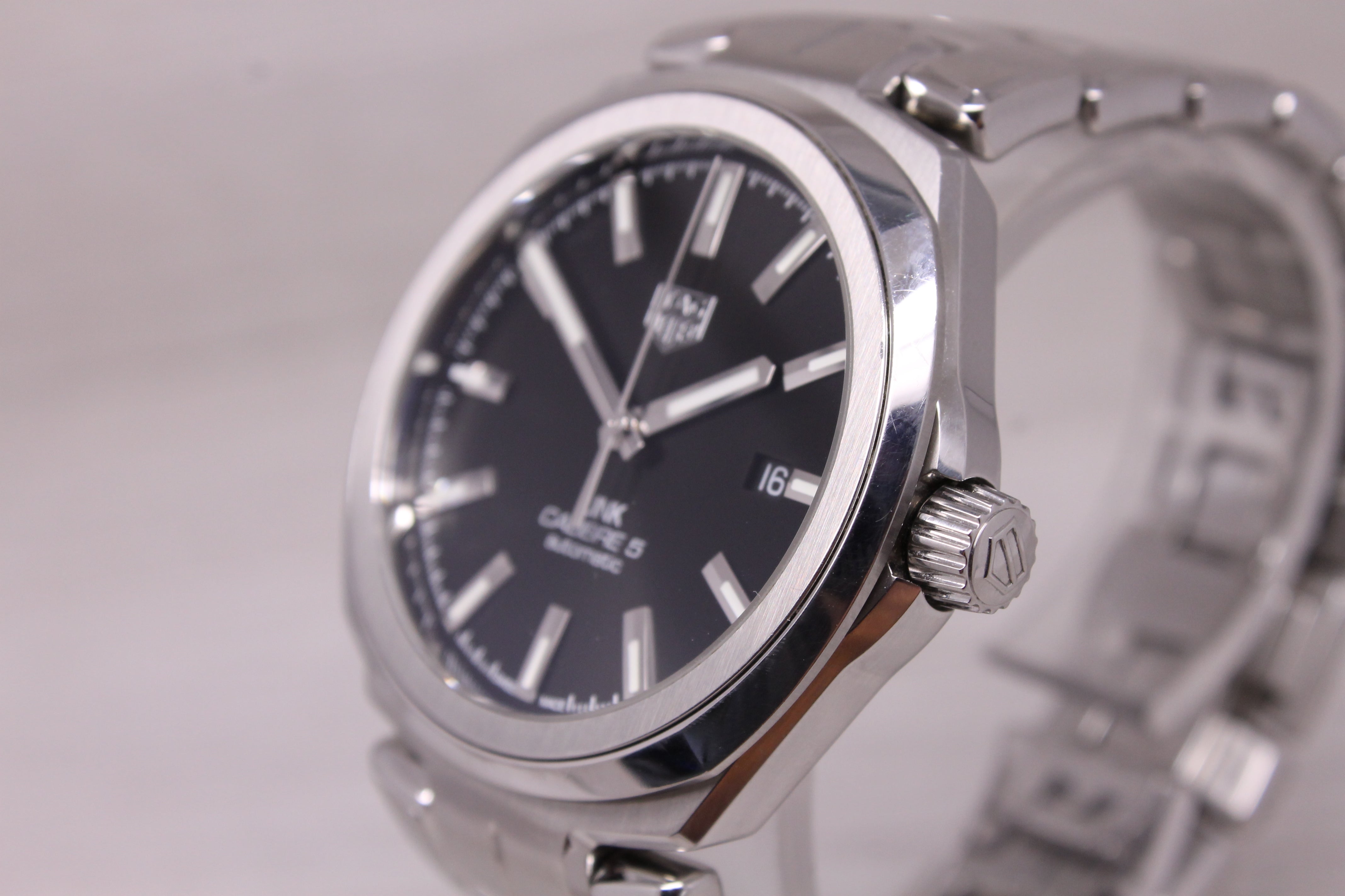 Tag Heuer Link Calibre 5 41mm Mens Steel Automatic Watch WBC2110 w/ Box