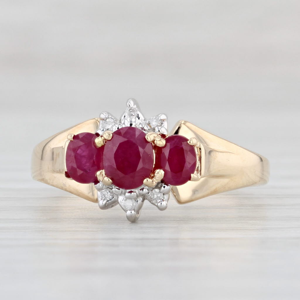 Light Gray 0.87ctw 3-Stone Oval Ruby Diamond Ring 10k Yellow Gold Size 7.25