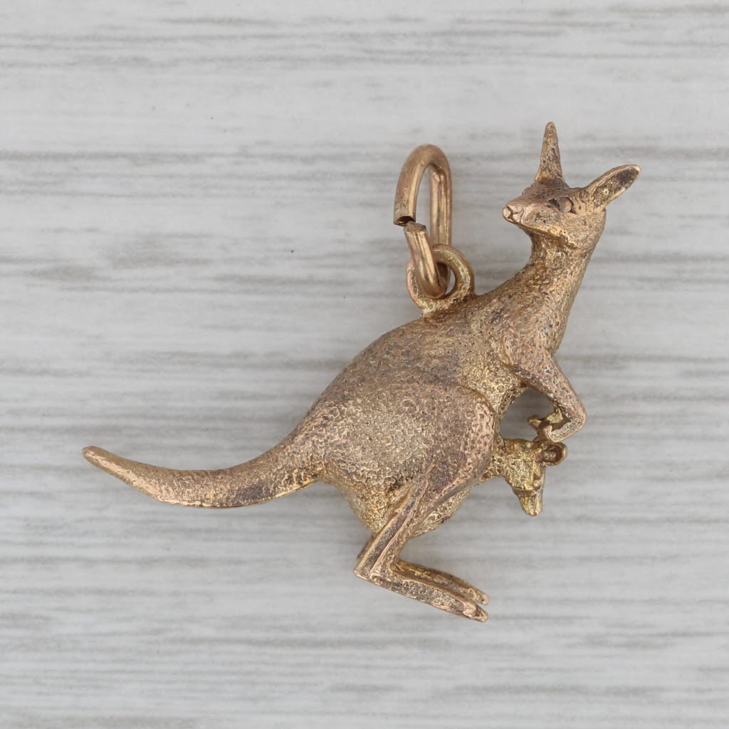 Gray Vintage Kangaroo & Joey Charm 10k Yellow Gold Figural Pendant