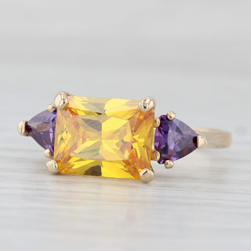 Light Gray Yellow Purple Cubic Zirconia Ring 14k Yellow Gold Size 8.25