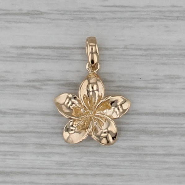 Small Flower Pendant 14k Yellow Gold Floral Drop