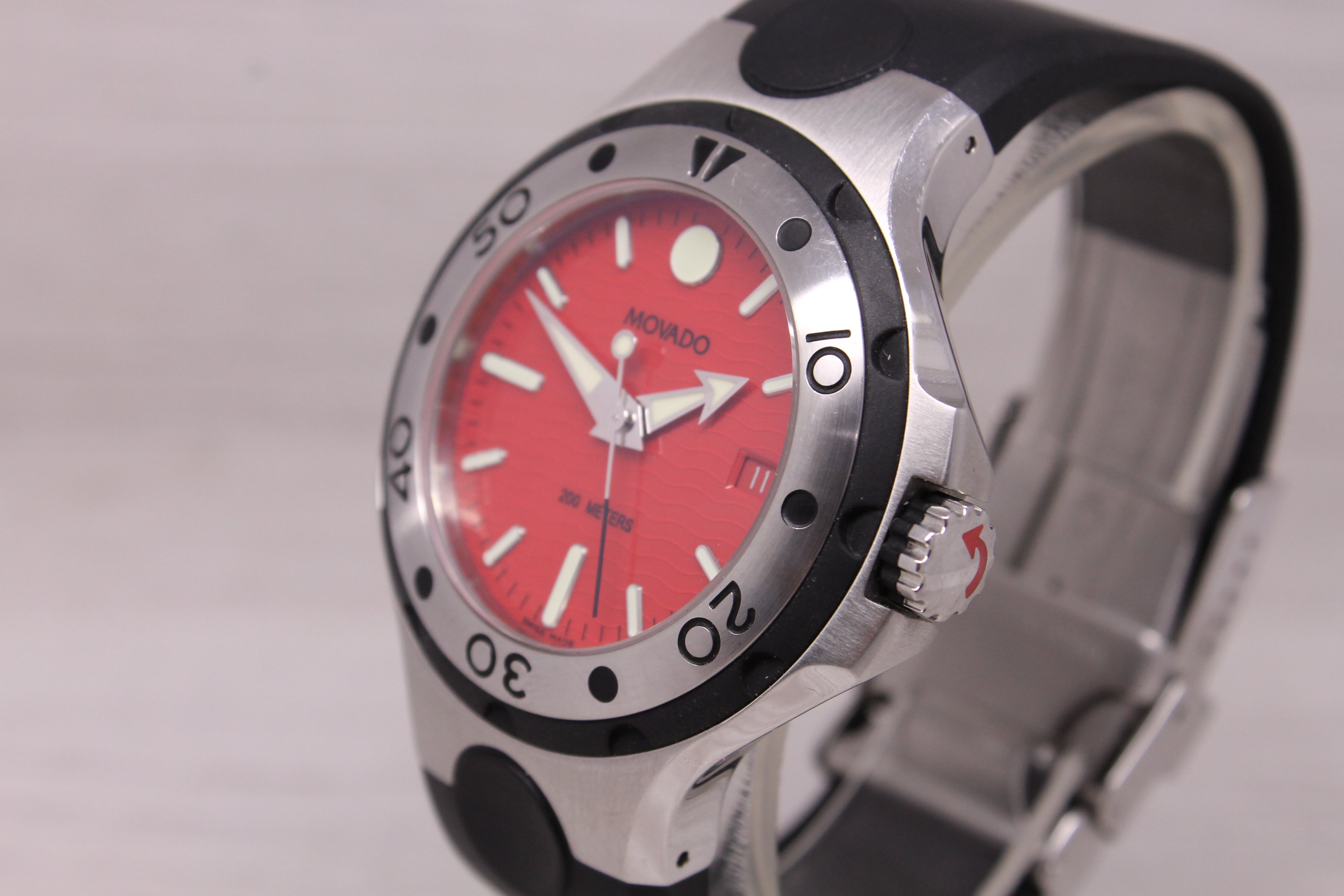 Movado Series 800 43mm Stainless Steel Quartz Watch Swiss Red Dial Date