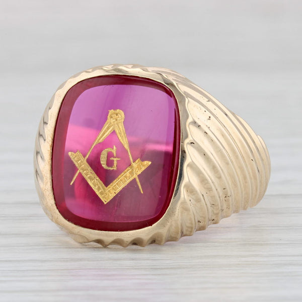 Light Gray Lab Created Ruby Masonic Signet Ring 10k Yellow Gold Square Compass Blue Lodge