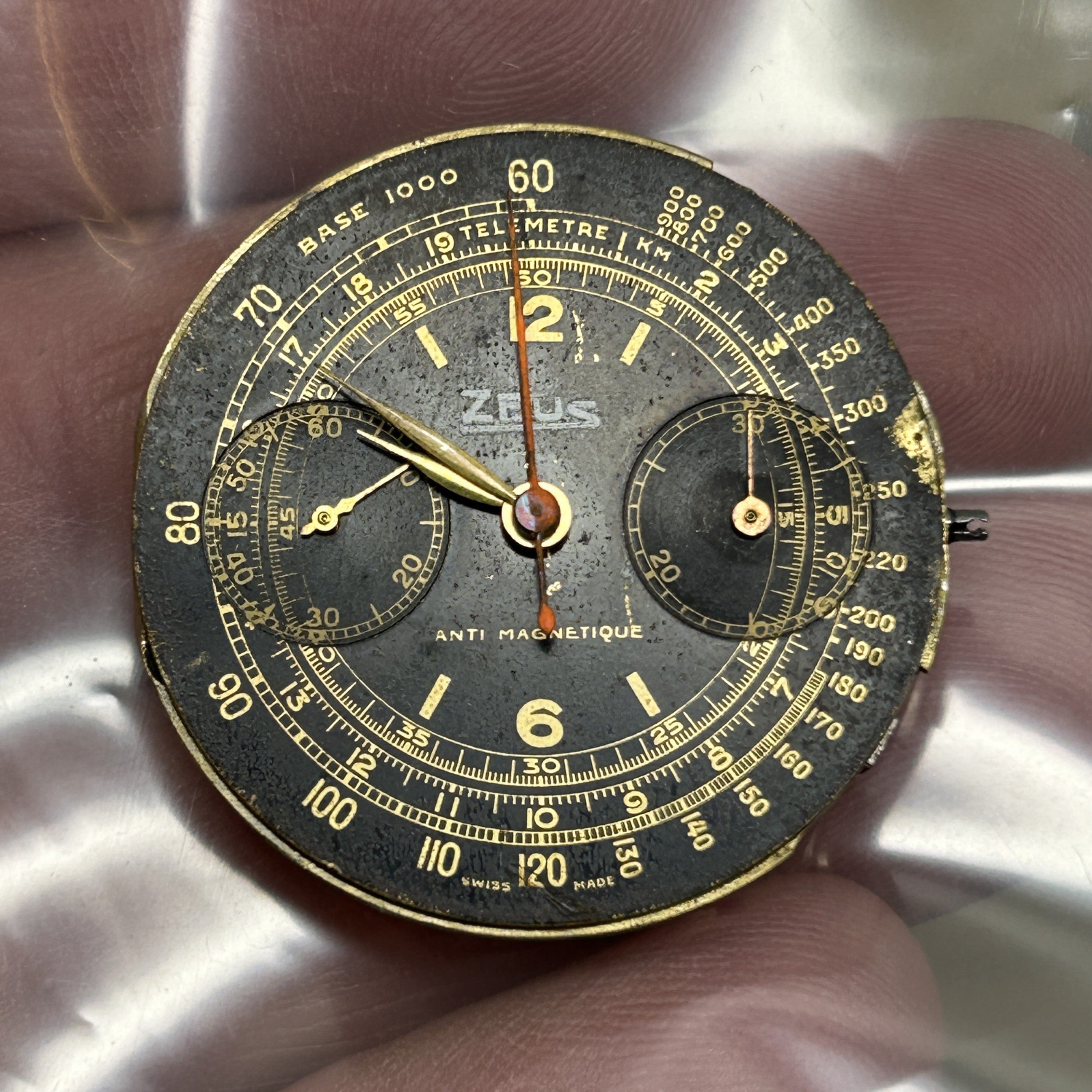 Vintage 1940s Zeus 38mm Steel Clamshell Chronograph Watch Black Dial Valjoux 22