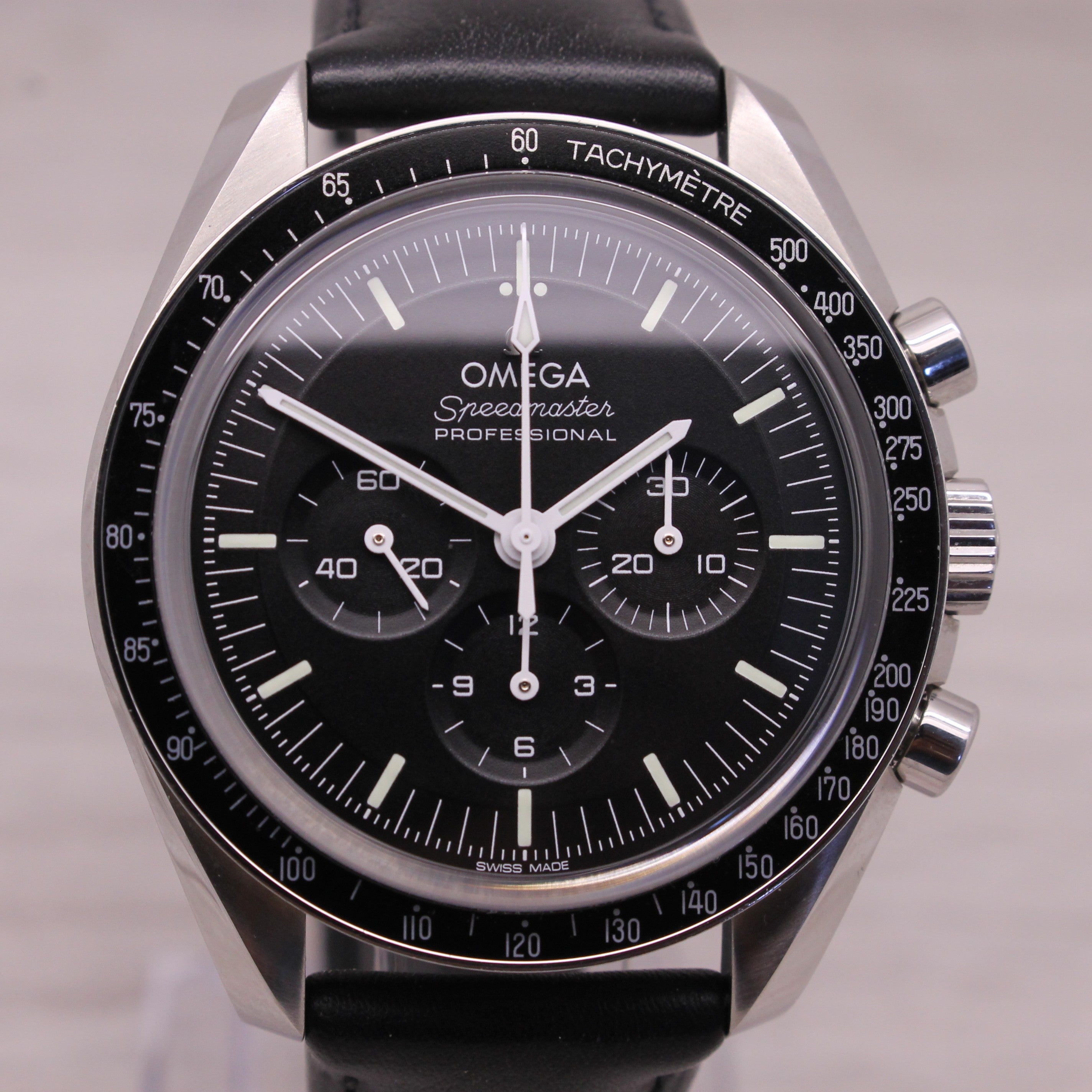Dark Gray Omega Speedmaster Moon Watch Mens 42mm Sapphire Sandwich Chronograph w Box Cards