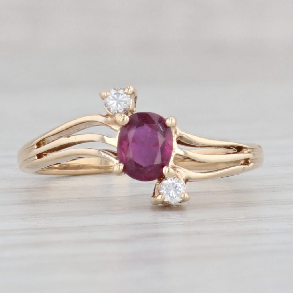 Light Gray 0.55ctw Ruby Diamond Ring 14k Yellow Gold Size 4.75 Bypass