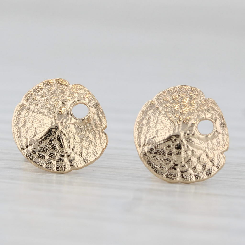 Light Gray Sanddollar Stud Earrings 14k Yellow Gold Nautical Jewelry