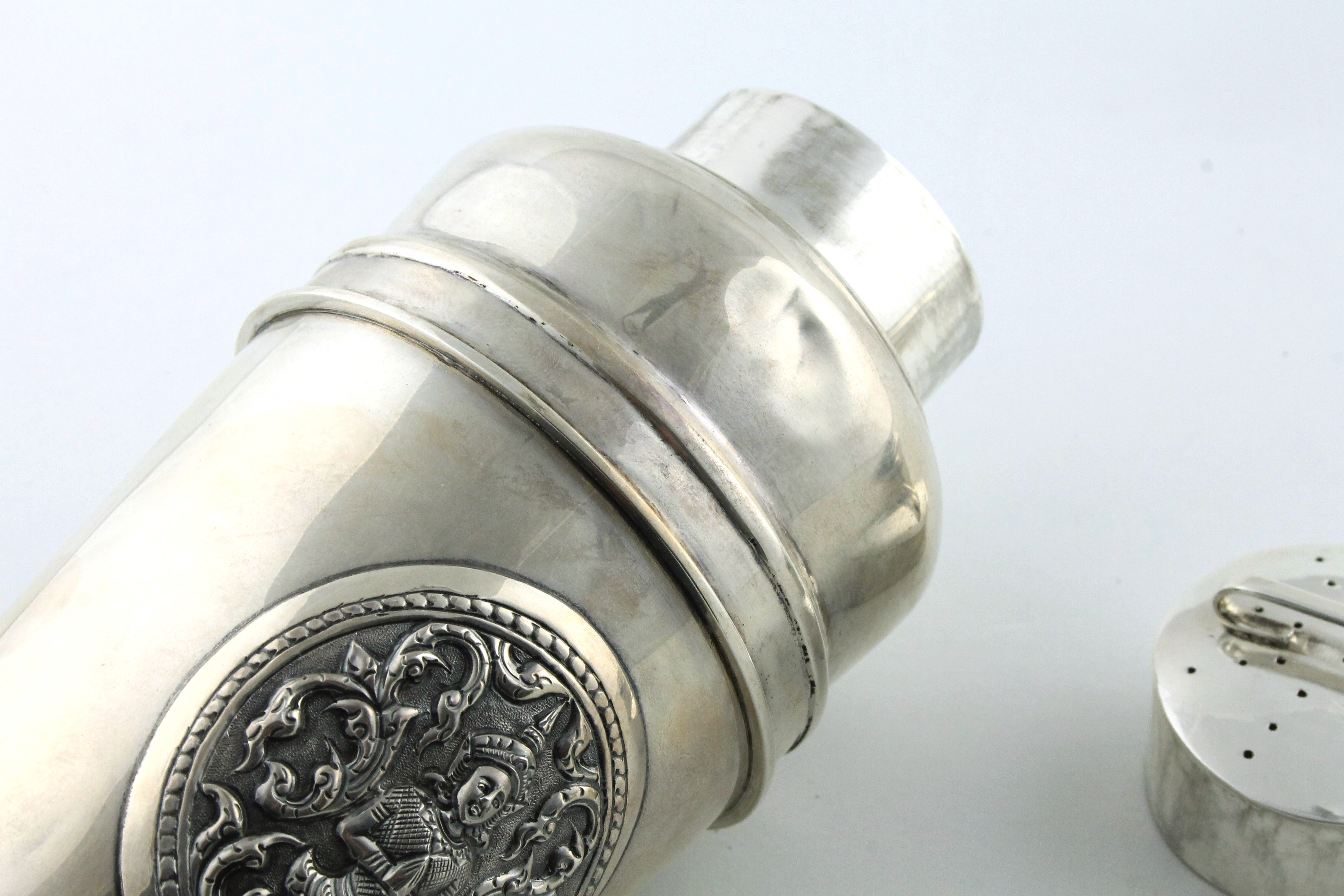 Light Gray Vintage Alex & Co Siam Sterling Silver Cocktail Shaker Thepanom Welcome