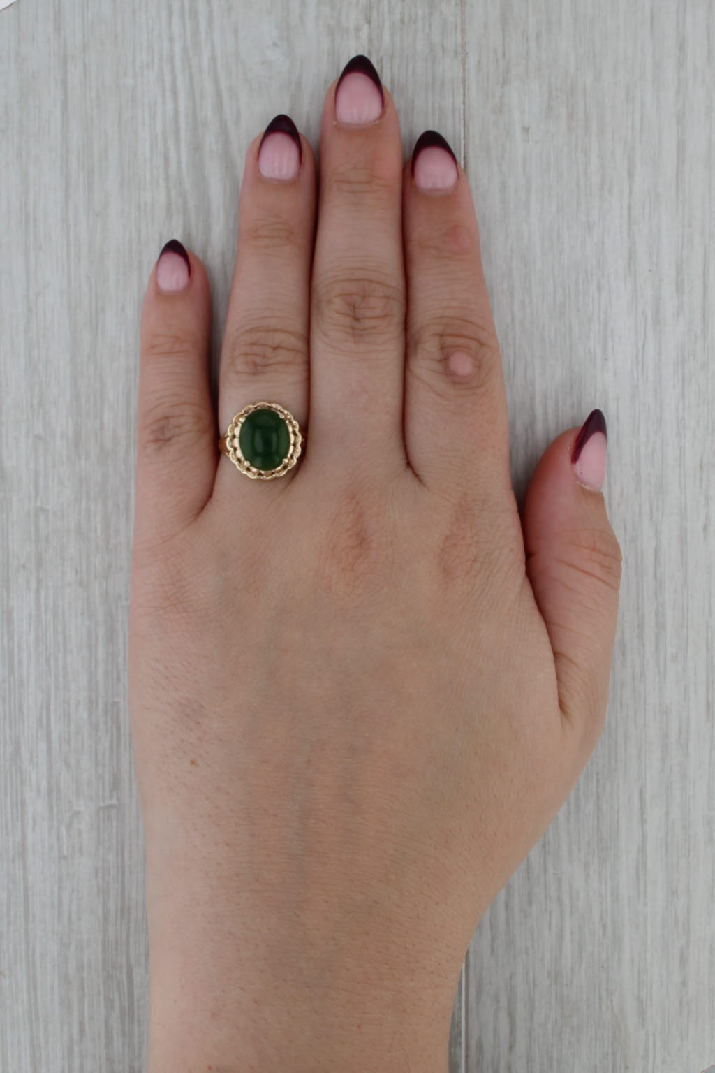 Green Nephrite Jade Oval Cabochon Solitaire Ring 10k Yellow Gold Size 7.25