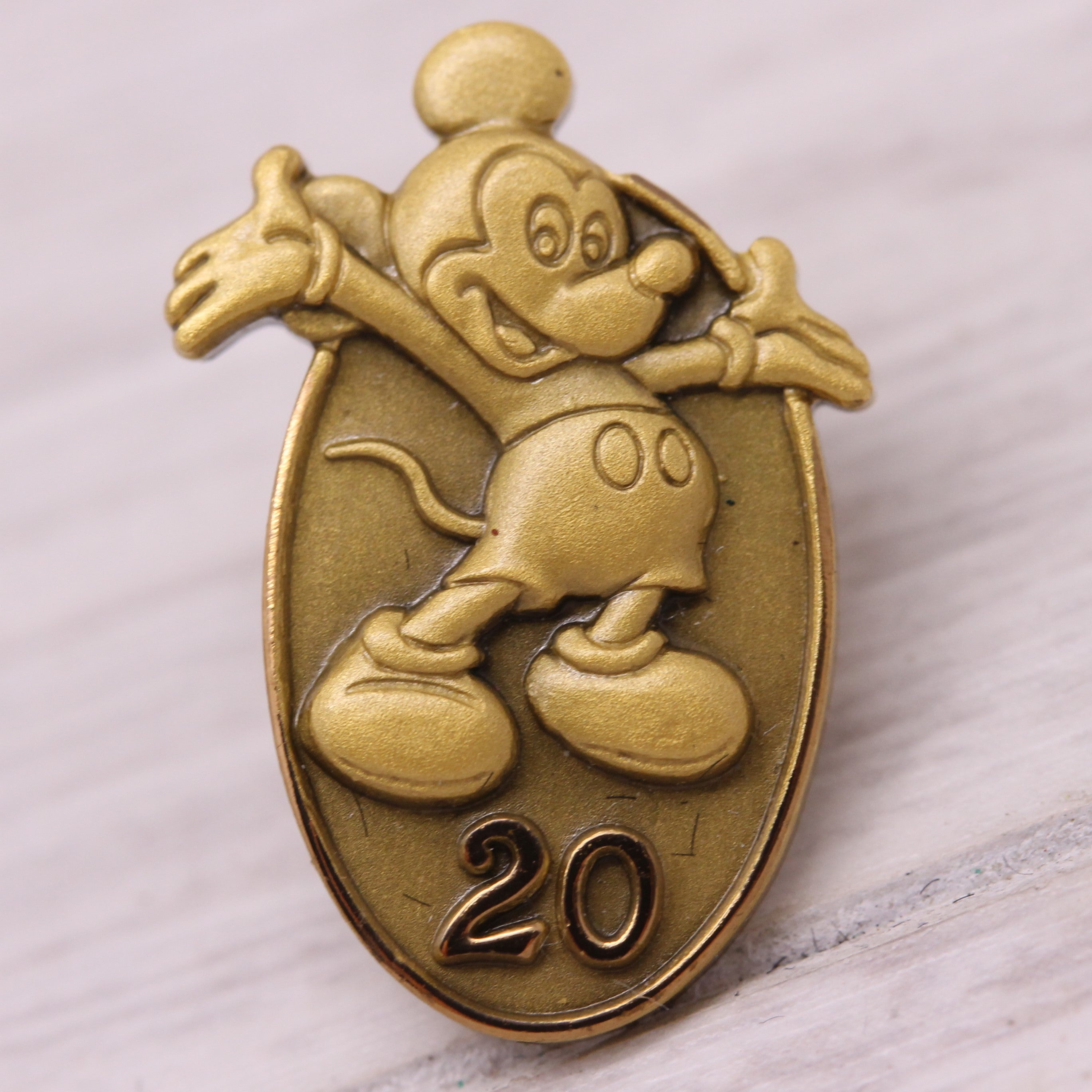 Light Gray Vintage Disney Mickey Mouse 20 Years Oval Service Pin Figural Cartoon