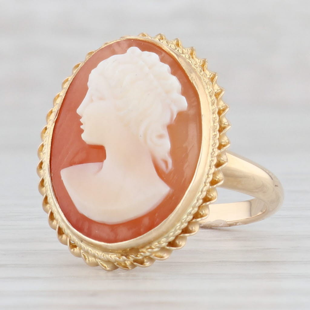 Light Gray Vintage Cameo Ring 14k Yellow Gold Size 7 Figural Bust Carved Shell