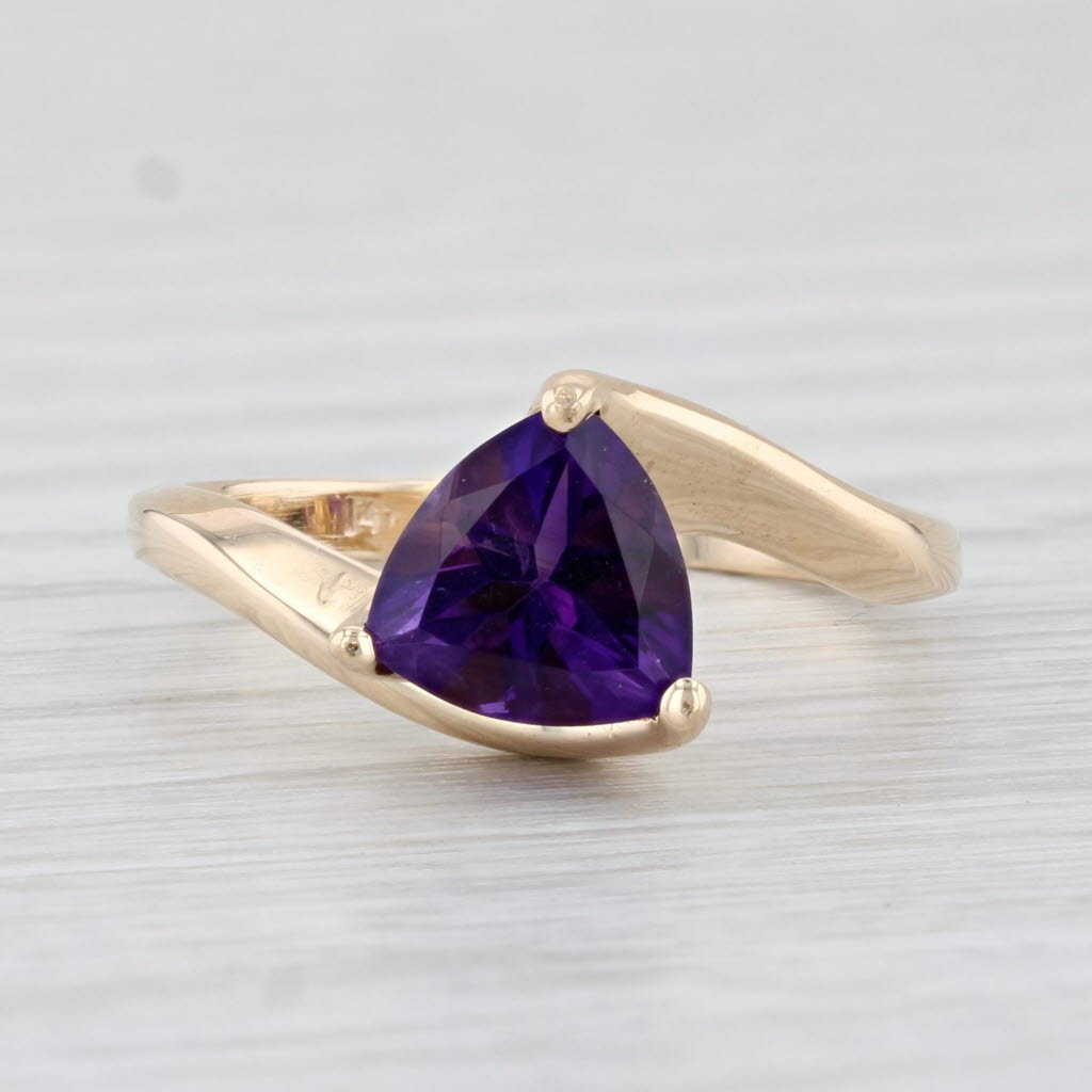 Light Gray 1.65ct Amethyst Trillion Solitaire Ring 14k Yellow Gold Size 8