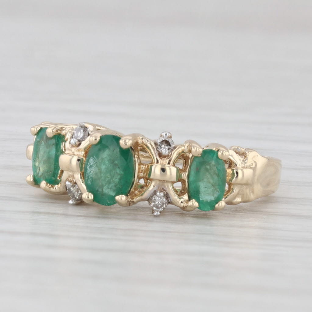 Light Gray 0.81ctw Emerald Diamond 3-Stone Ring 10k Yellow Gold Size 5.5