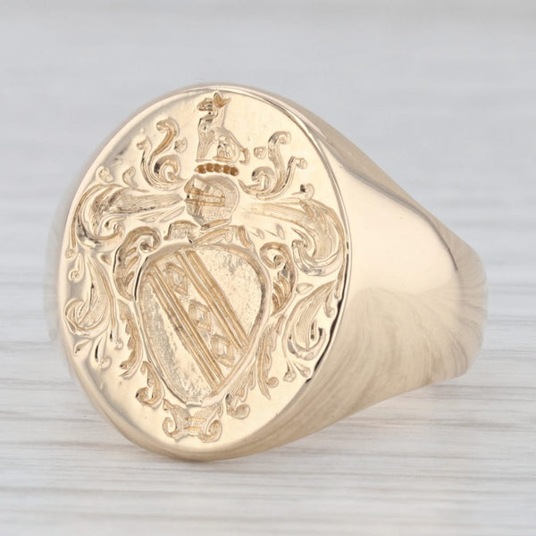 Vintage Hand Engraved Coat of Arms Seal Signet Ring 14k Yellow Gold Size 8.75