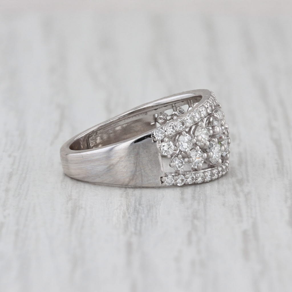0.86ctw Diamonds Ring 14k White Gold Size 4.5 Anniversary Band