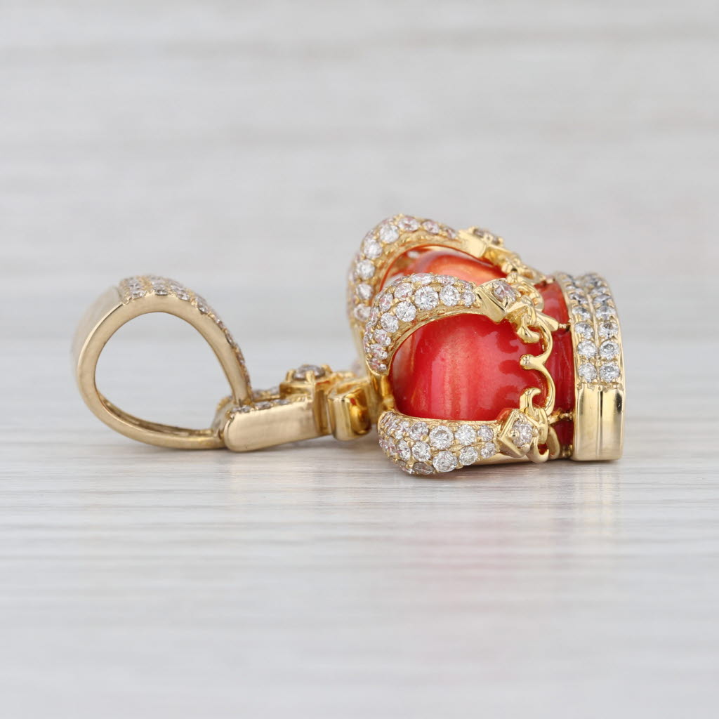 New 3.25ctw Diamond Crown Pendant 10k Yellow Gold Resin Statement