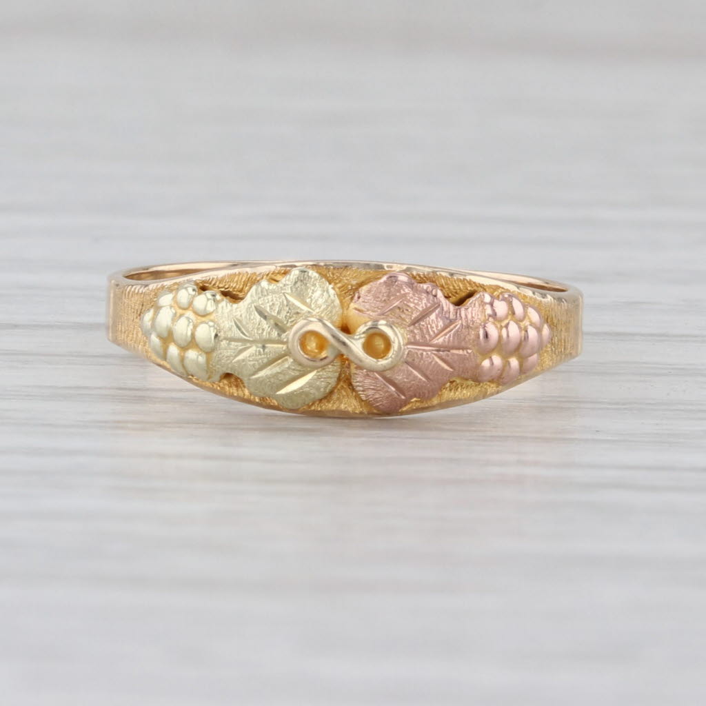 J Co Black Hills Gold Leaf Ring 10k Gold Stackable Band Size 7.5