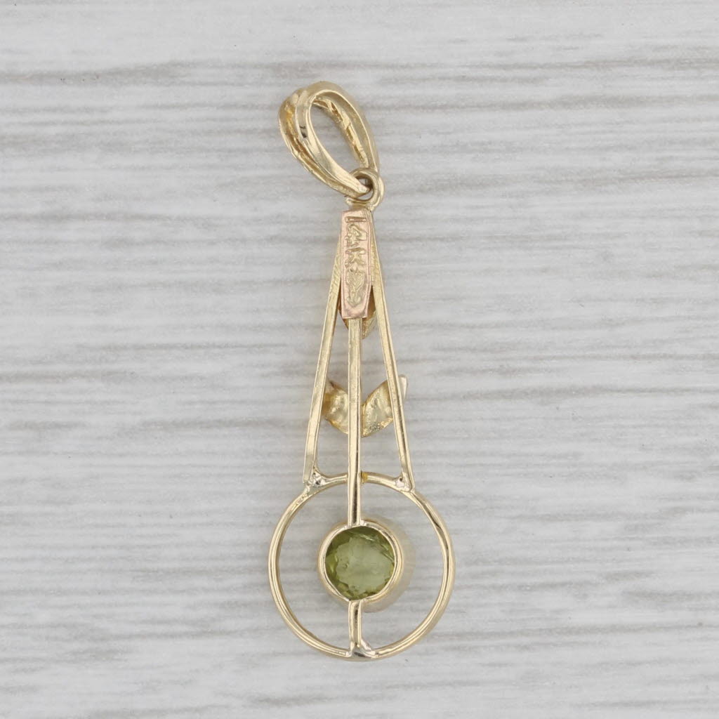 Gray Vintage Lavaliere Pearl Peridot Pendant 14k Yellow Gold