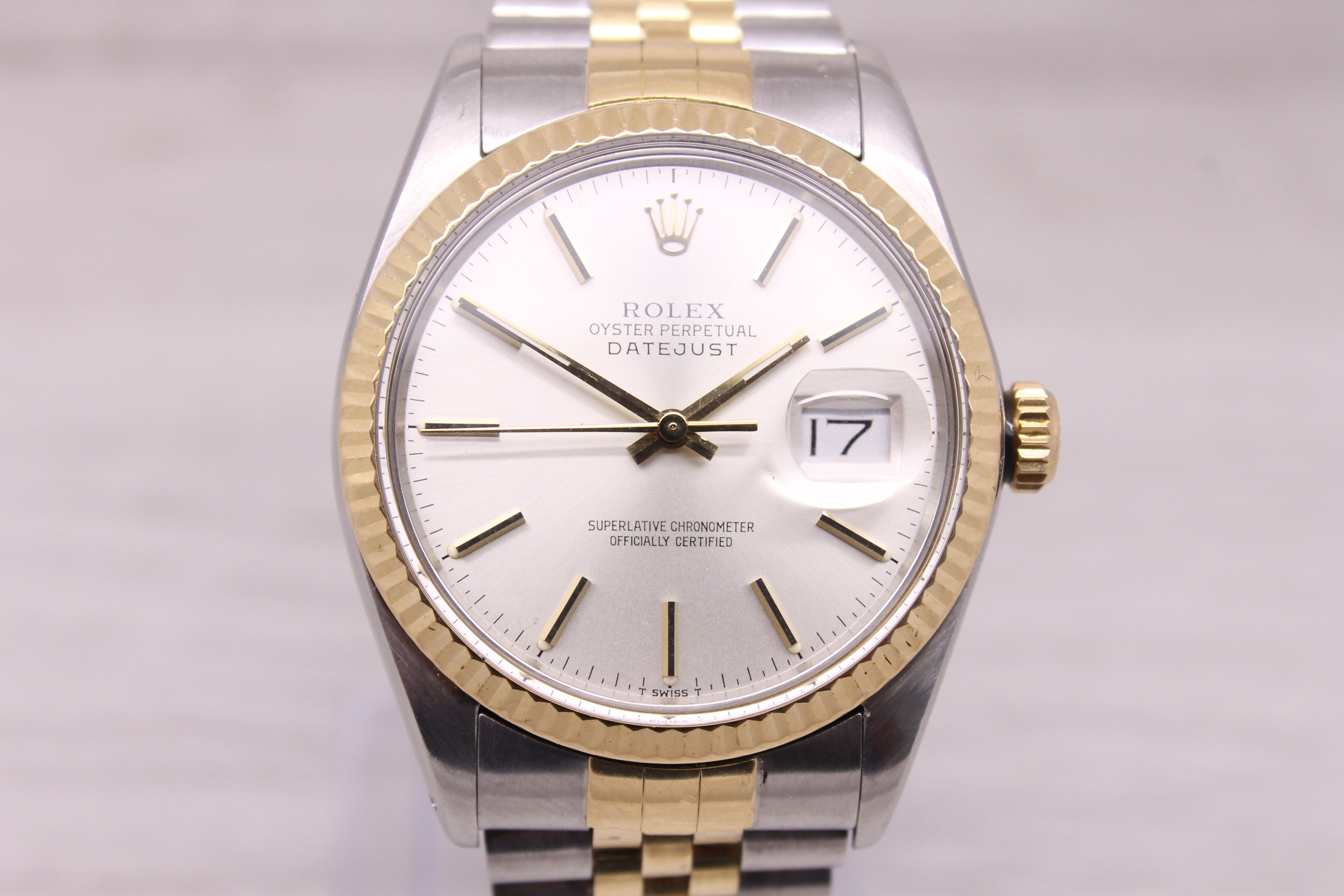 Light Gray Vintage 1987 Rolex Datejust 16013 18k & Steel Mens Automatic Watch Jubilee