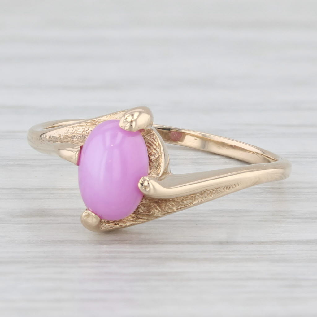 Light Gray Lab Created Star Ruby Cabochon Solitaire Bypass Ring 14K Yellow Gold Ring Size 6