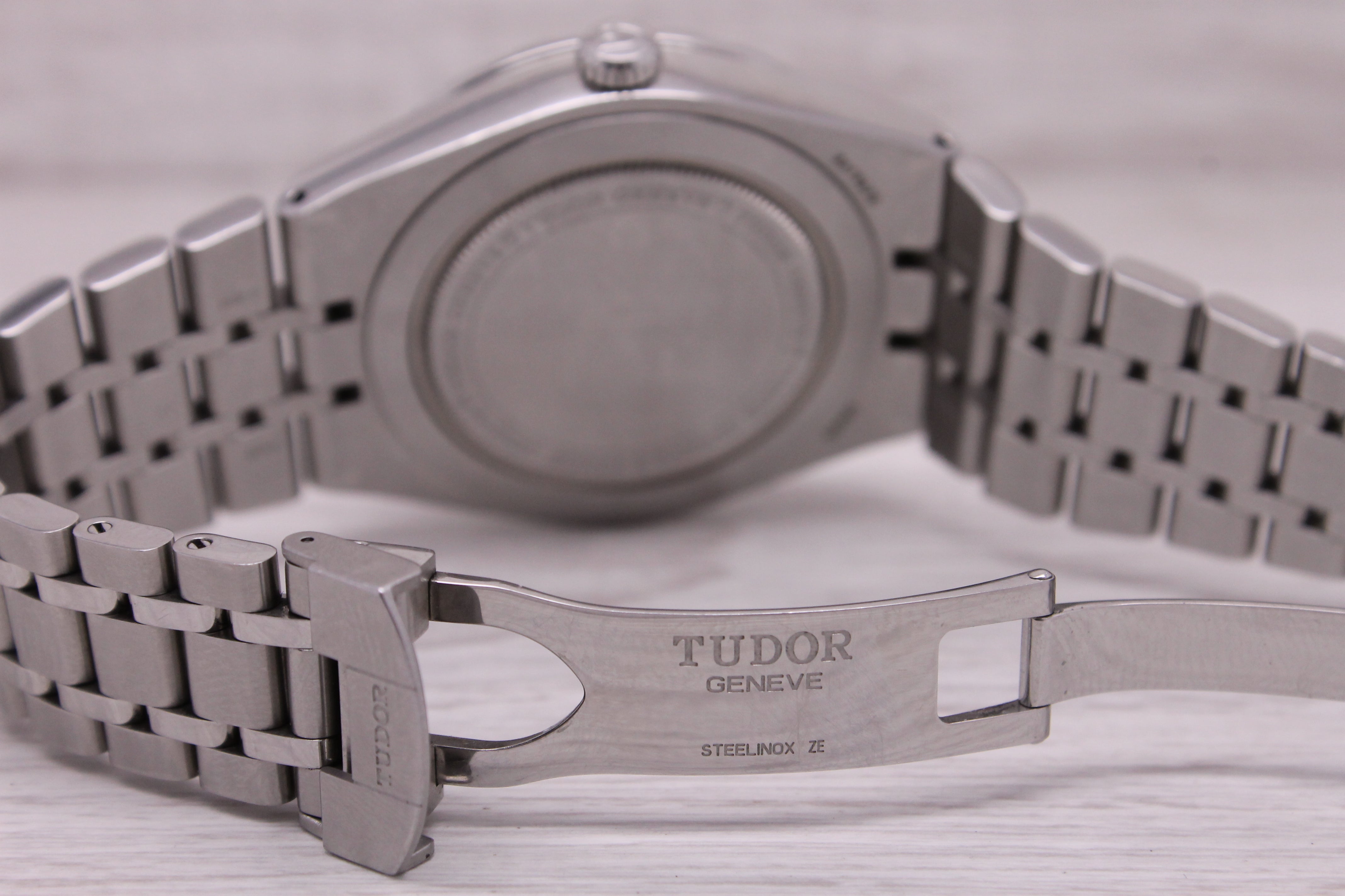 Dark Gray Tudor Royal Day Date Mens 41mm Stainless Steel Automatic Watch 28600 w Box