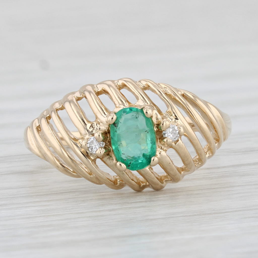 Light Gray 0.53ctw Oval Emerald Diamond Ring 14k Yellow Gold Size 7.5 Scalloped Pattern