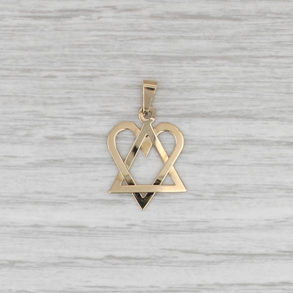 Heart & Triangle Pendant 18k Yellow Gold Seperates & Interlocks Trinity