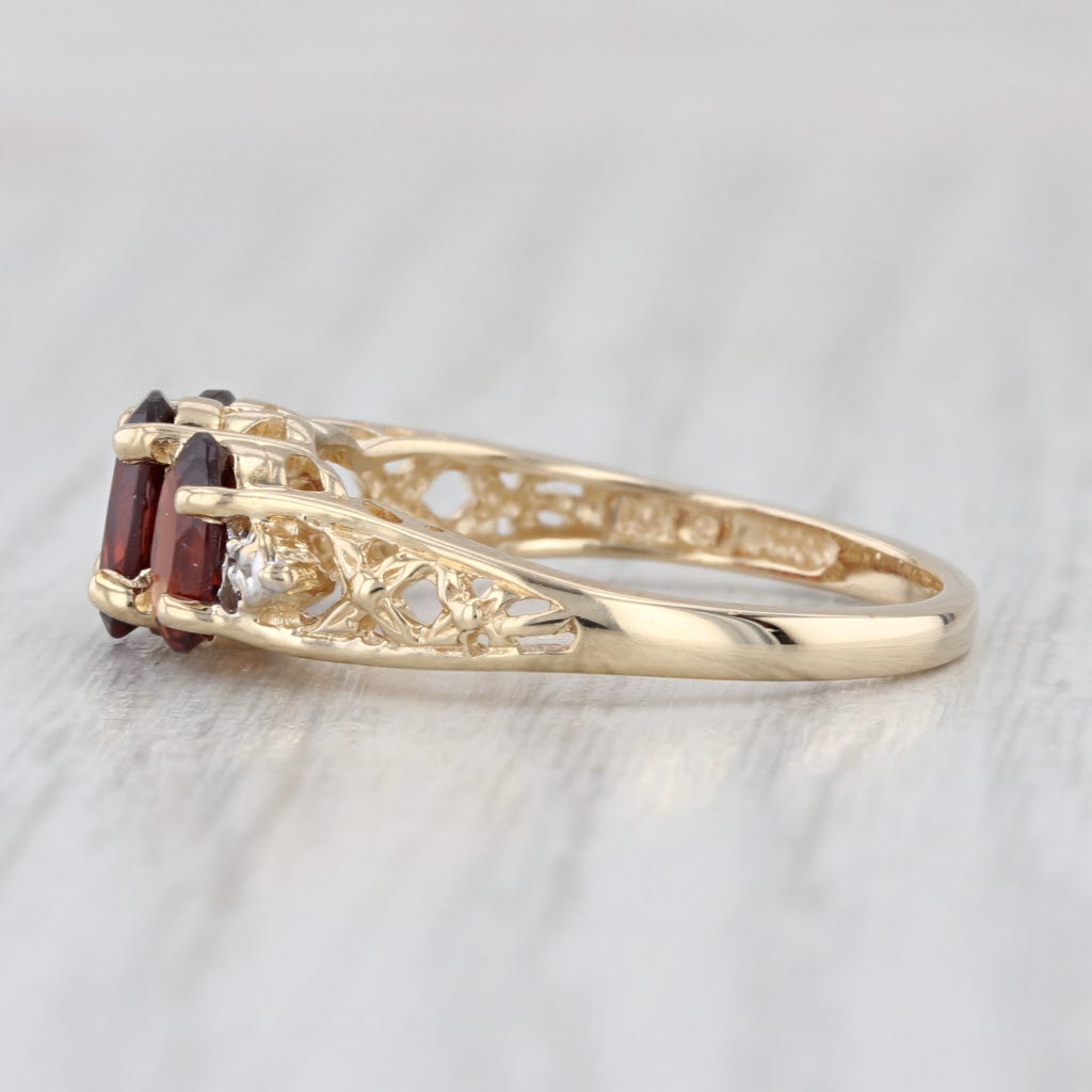 1.74ctw Garnet 3-Stone Diamond Ring 10k Yellow Gold Size 7