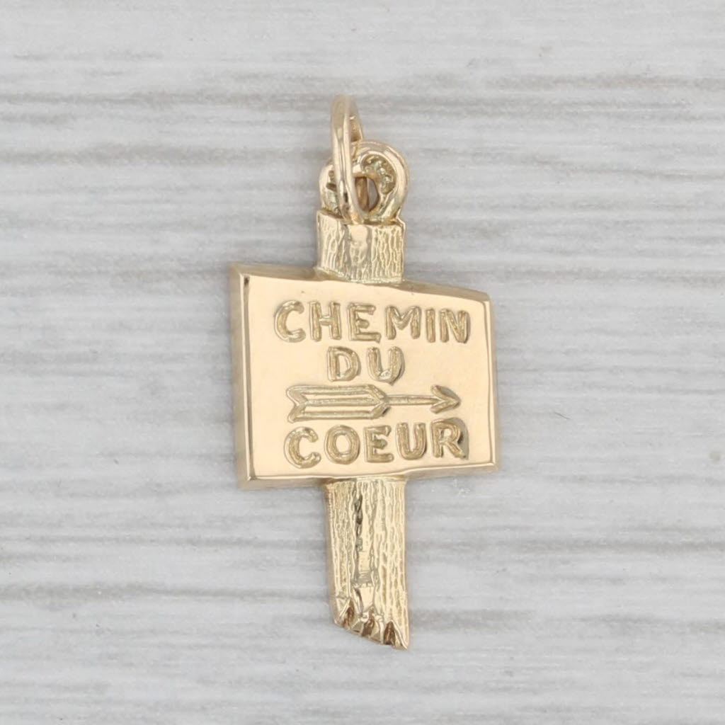 Gray Chemin Du Coeur The Hearts Path Sign Post Charm 14k Yellow Gold Pendant