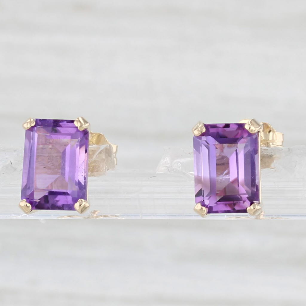 Light Gray 1.91ctw Amethyst Stud Earrings 14k Yellow Gold