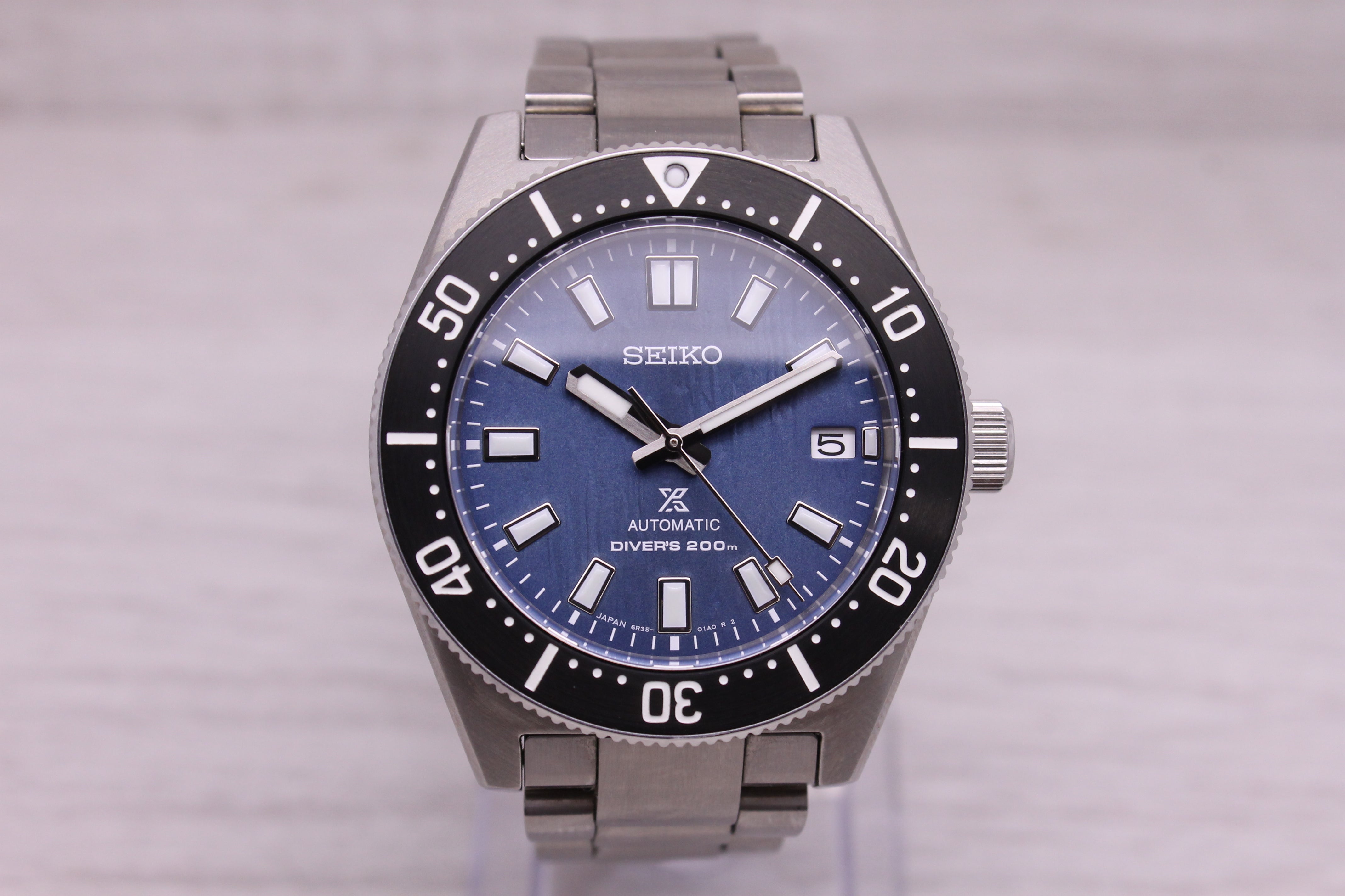 Gray Seiko Prospex SPB297 Mens 40mm Stainless Steel Blue 1965 Divers Watch Box & Tag