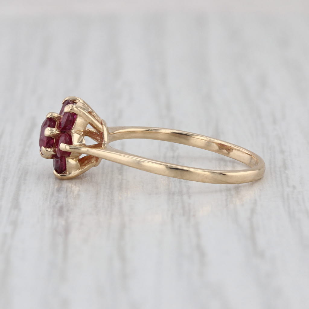 0.92ctw Ruby Flower Ring 14k Yellow Gold Size 6.75