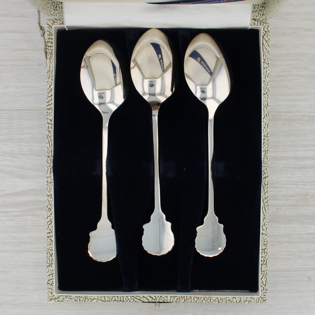 Black Mikimoto Box with 3 Spoons Set Stainless Steel Cultured Pearl Shell Pattern