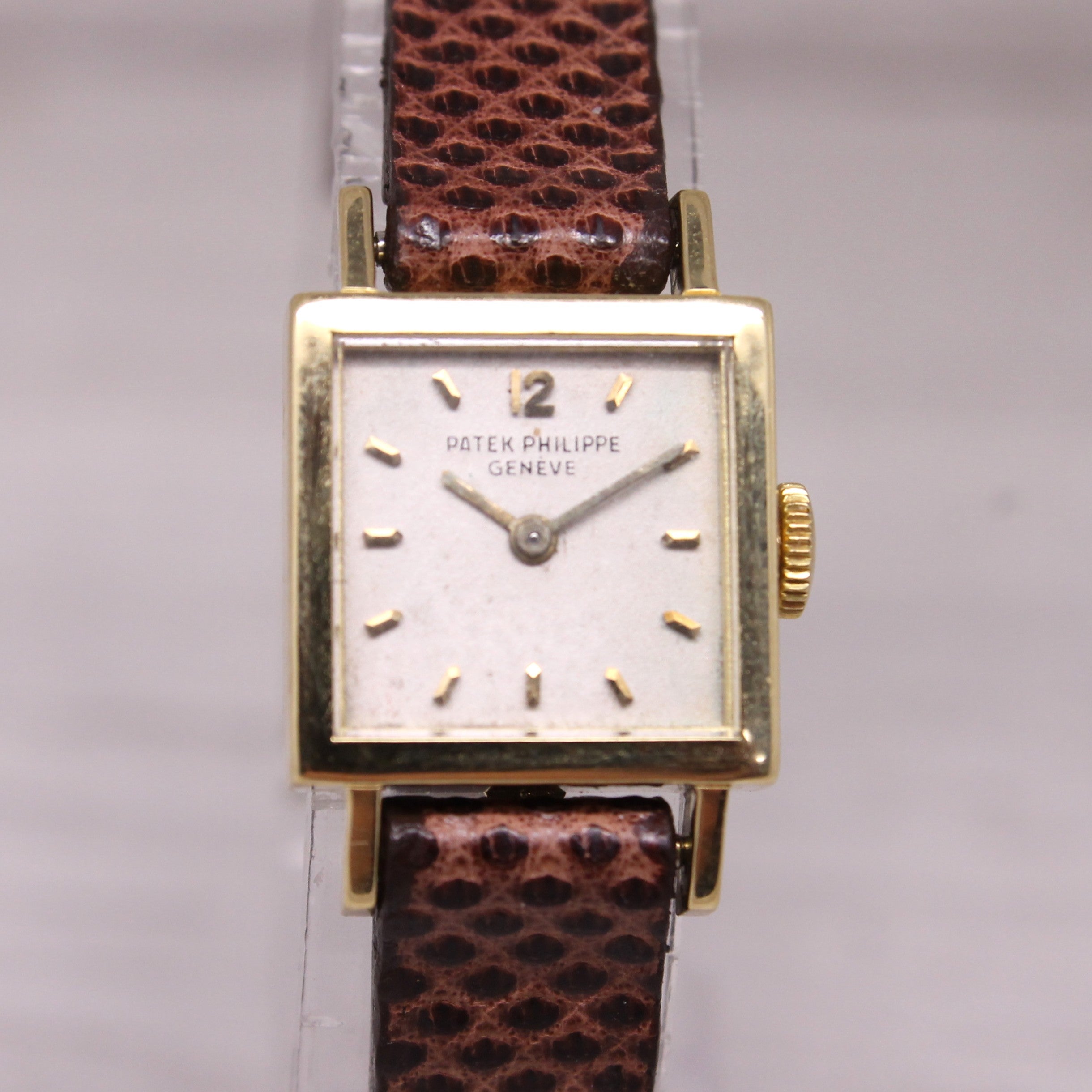 Vintage 1960's Patek Philippe Ladies 18k Yellow Gold Square Dress Watch 3285/21