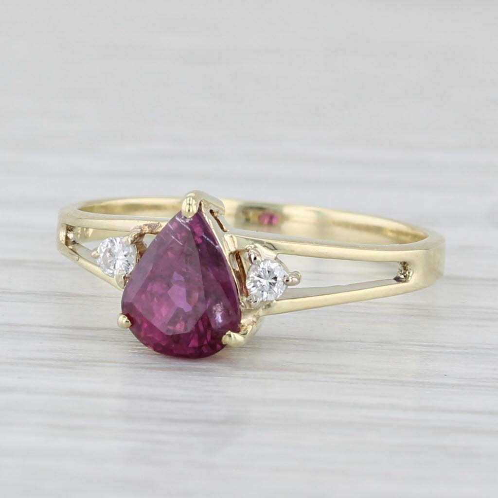 Light Gray 1.35ctw Pear Ruby Diamond Ring 14k Yellow Gold Size 6.5